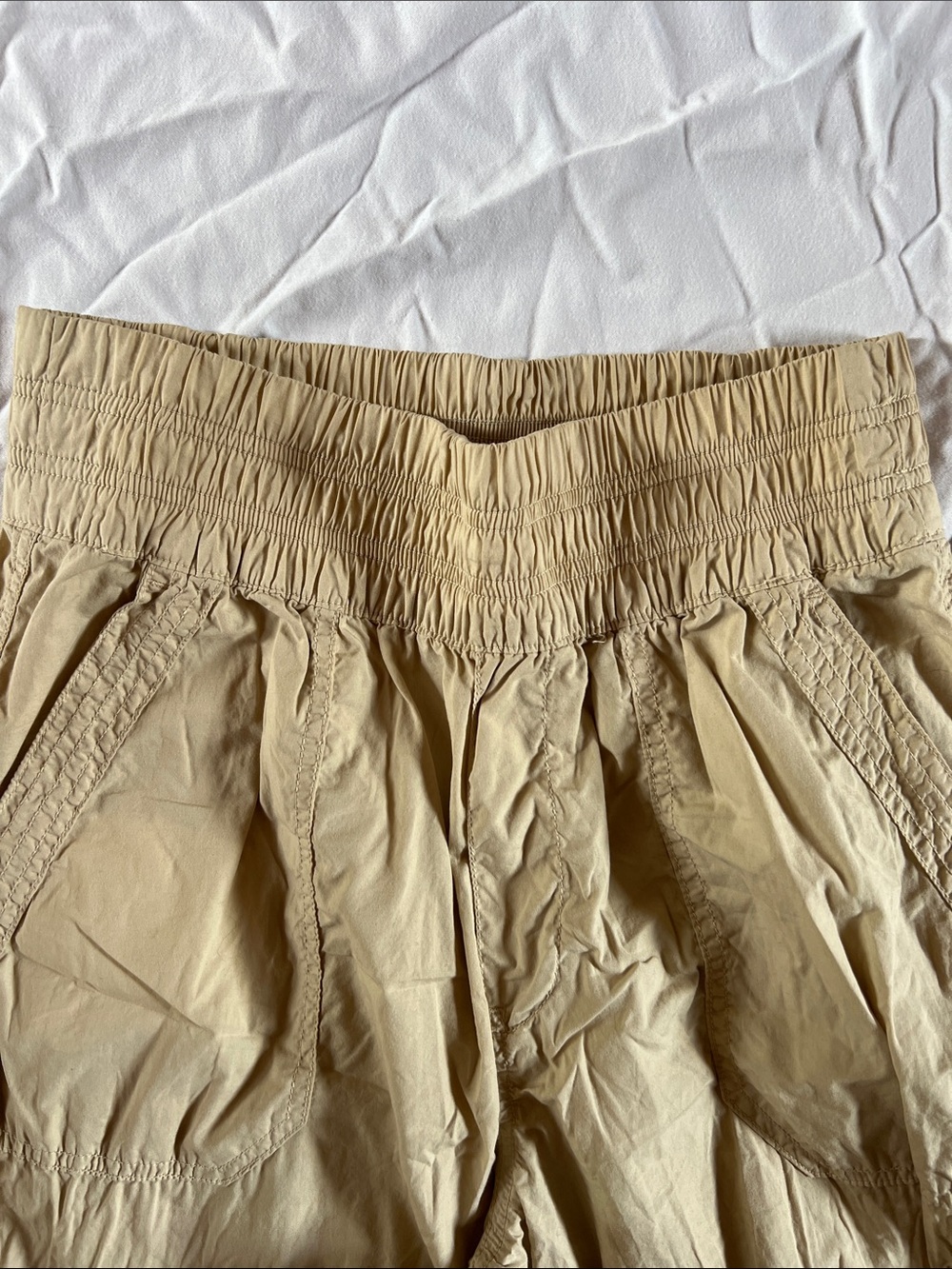 aerie Women's Cargo Pants in Khaki - Picture 3 of 10
